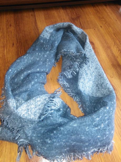 Sivý nádherný kašmírový šál, 