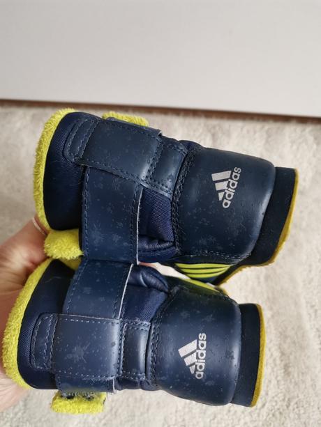 Detske cizmicky velkost 22, adidas,22