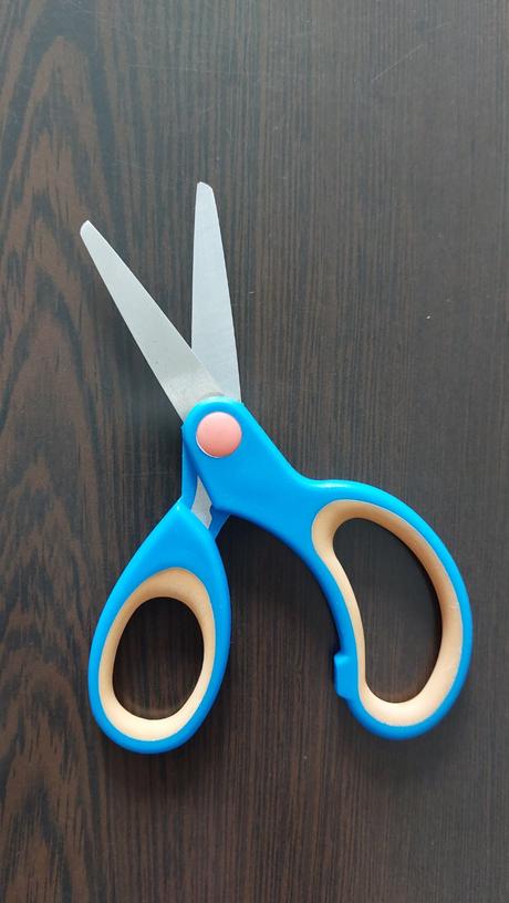 Nožničky herlitz ergonomické pre pravákov,