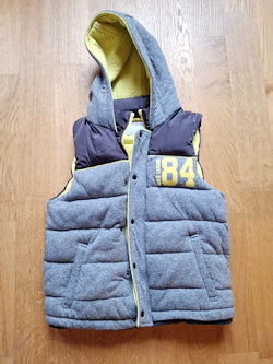 Teplá vesta,148-152, zara,146