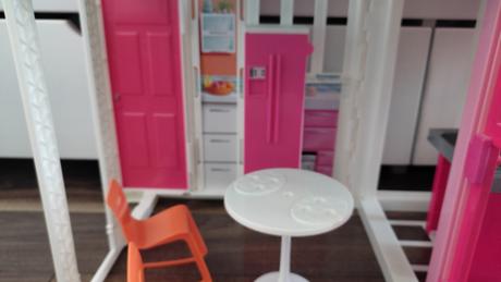Barbie dom,