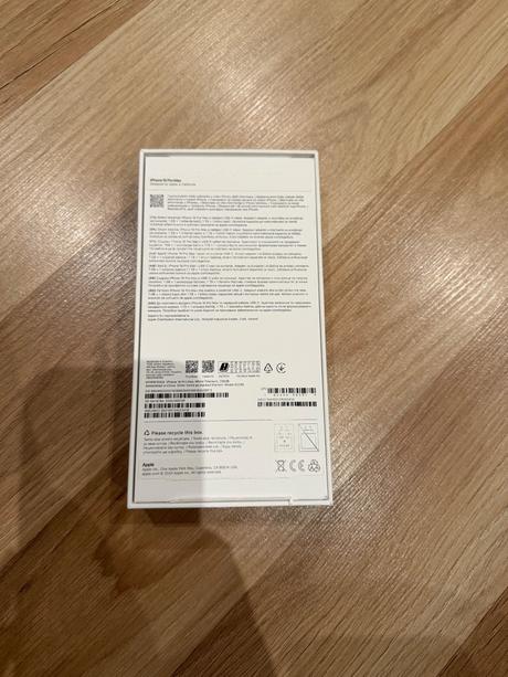 Iphone 16 pro max 256 gb, bateria 98 percent, apple