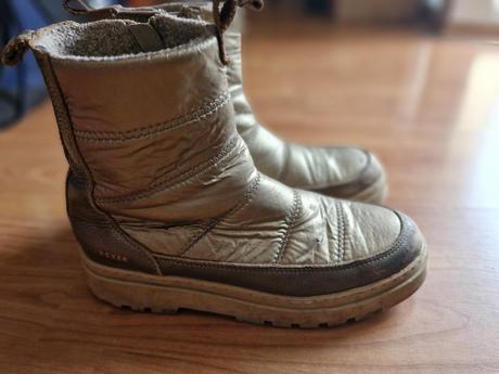 Dievcenske cizmizky, 38