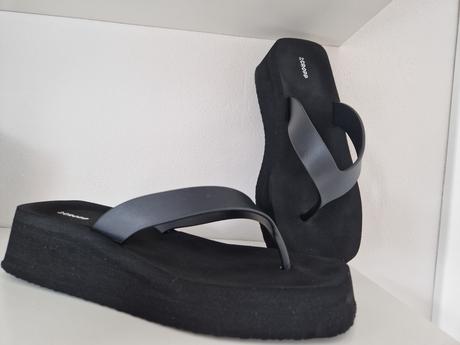 Šľapky - 40               2+1 zadarmo, 40