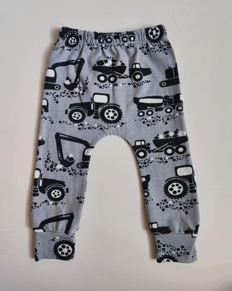 Tenké pudláče, 74