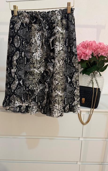 Sukňa s hadím vzorom made in italy volánová, s