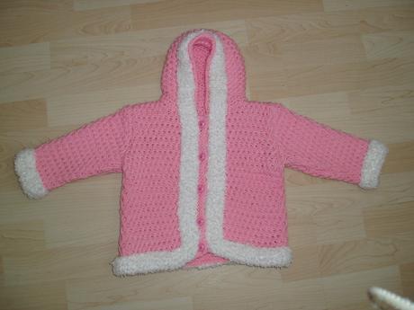 Nenosený ručne pletený sveter, 92