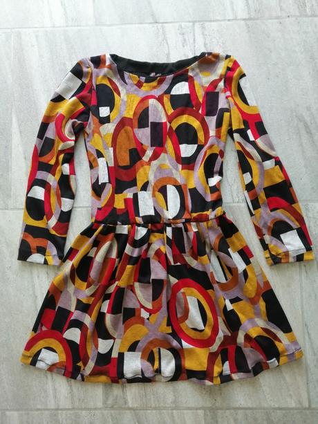 Šaty so vzorom vo farbách jesene vs, s