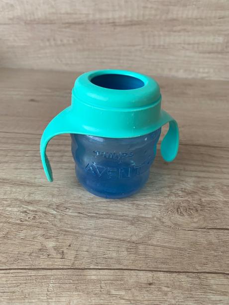 Avent uciaci hrncek, avent