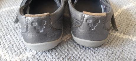 Vivobarefoot sandále, vivobarefoot,26