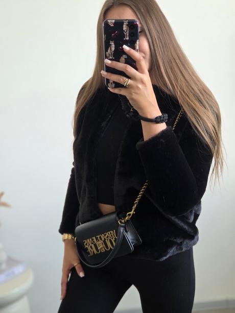 Čierny kožúšok xs/s, h&m,xs