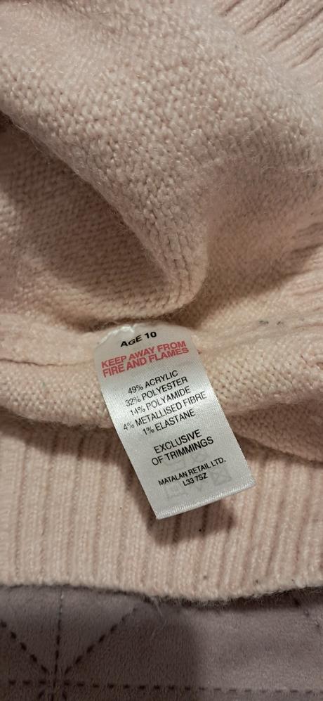 Svetrik marhuľkový, 128