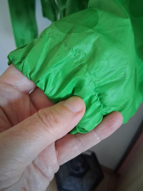 Zelená guľkovaná bunda, m