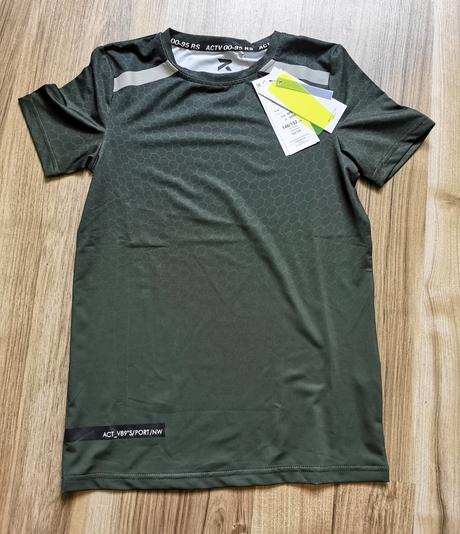 Funkčné tričká, 146