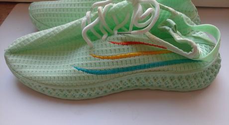 Látkové tenisky, 38