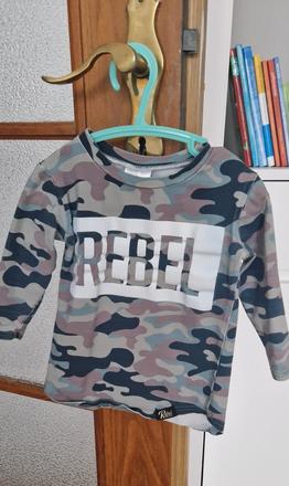 Rebel natelnik, rebel kids,80