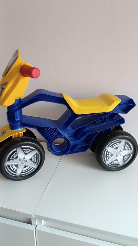 Odrážadlo motorka, 