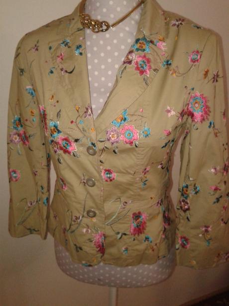 Krémové vyšívané sako heine veľ. 36, 36