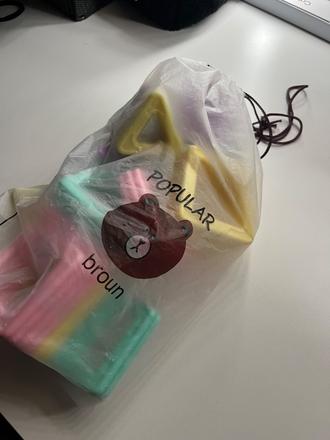 Farebná magnetická stavebnica, 