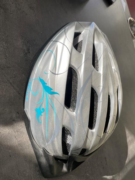 Dámsky cyklo prilba, m