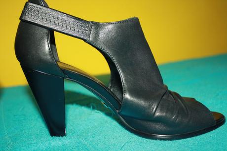 Celokozene topanky na podpetku velk. 39, deichmann,39