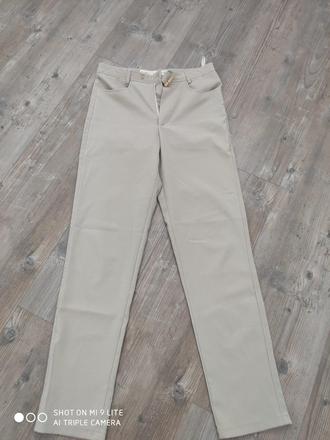 Smotanovo bezove nohavice, 38