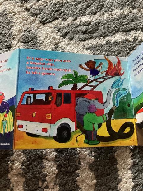 Leporelá állatkertben, autó parádé, 