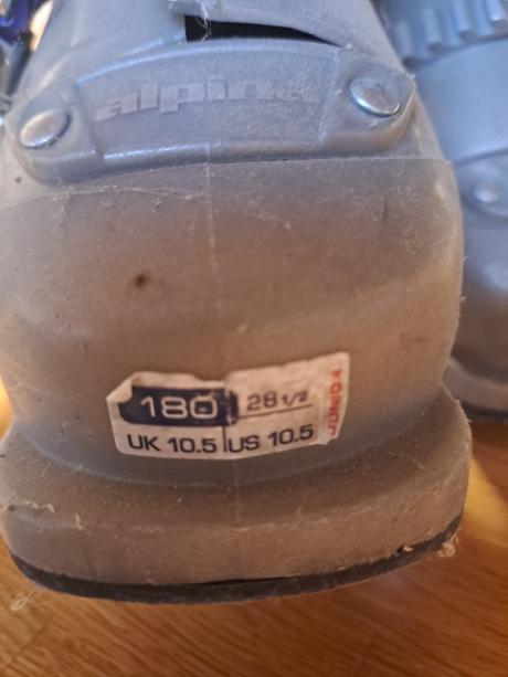 Lyžiarky, alpina,28