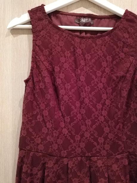 Bordové čipkované šaty, m