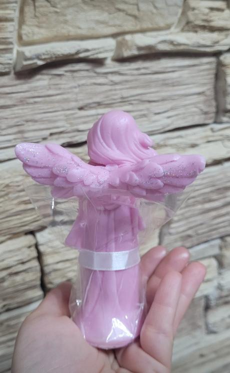 Mydielko anjel-žena, 