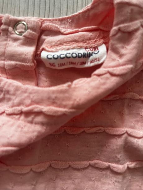 Nádherne ružové tričko s aplikáciami kvetov, coccodrillo,86