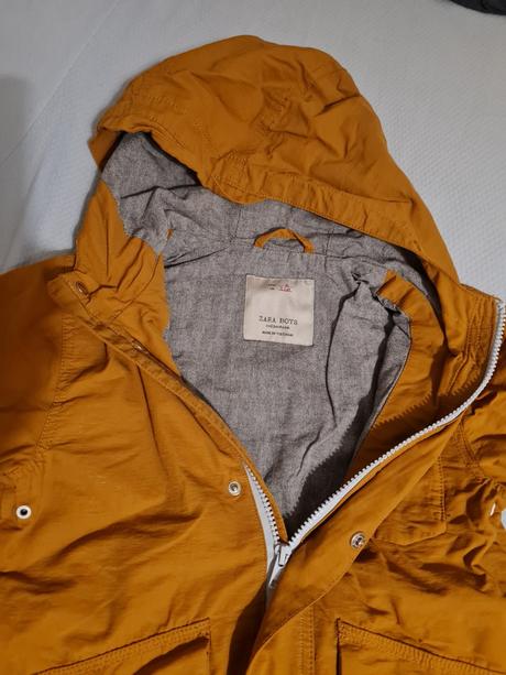 Prechodná bundicka, zara,128