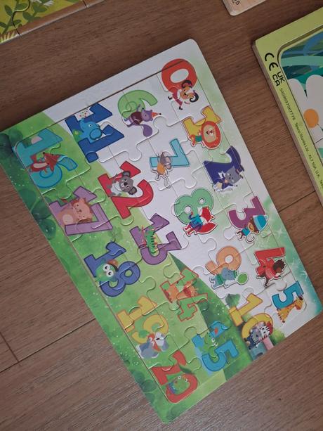 Puzzle s vkladačkou, rôzne puzzle,