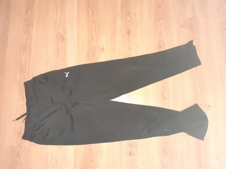 Teplaky zn.puma dlzka 93,pas 62cm, puma,152