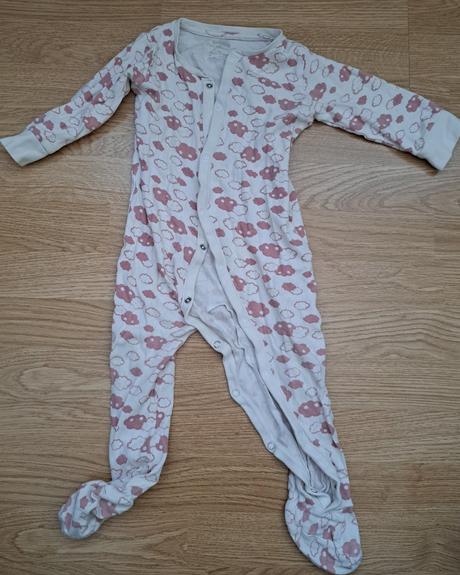 Pyžamko 86, lupilu,86