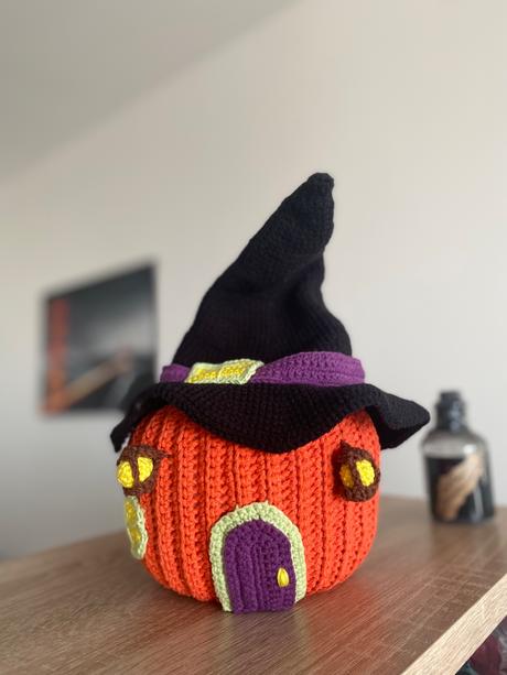 Háčkovaná dyňa - domček,