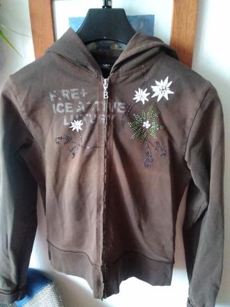 Mikina s vysivanou a kamienkovou aplikáciou, s