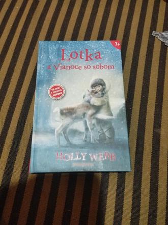 Lotka a vianoce so sobom,