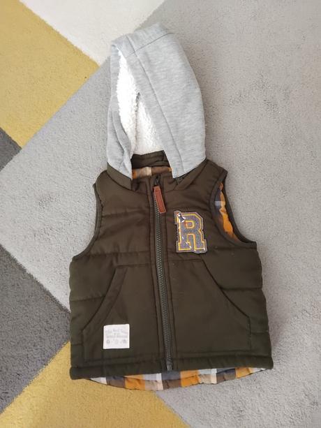 Chlapčenská vesta v.74, reserved,74