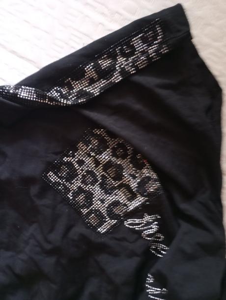 Čierne tričko s kamienkami, xl