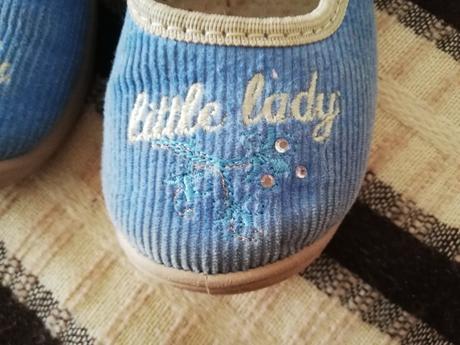 Papucky, kornecki,27