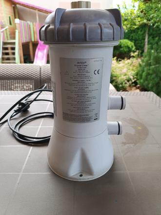 Bazénovy filter,