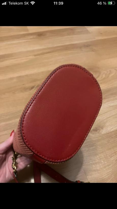 Kabelka guess, guess