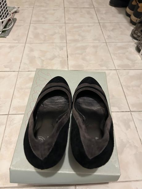 Lodičky pošta v cene, baťa,38