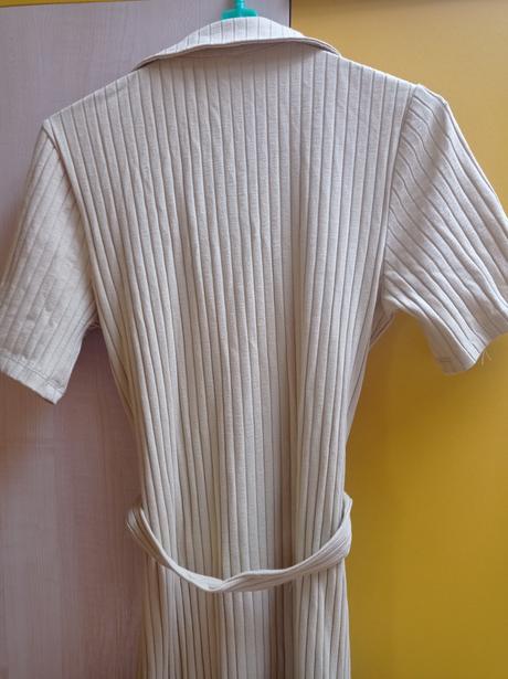 Upletove šaty pieces, m