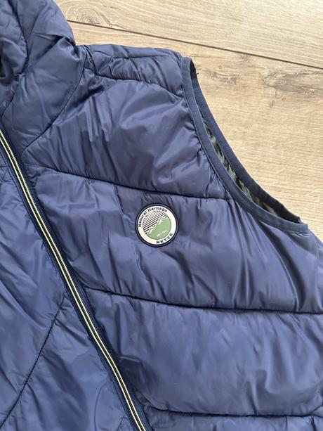 Chlapčenska vesta, veľ.166, top stav, 164