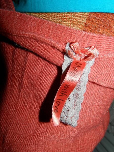 Oranžovo-tehlový svetrík, e-vie,42