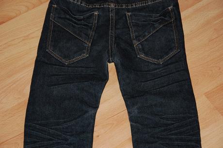 Tmavomodré rifle, takko,104