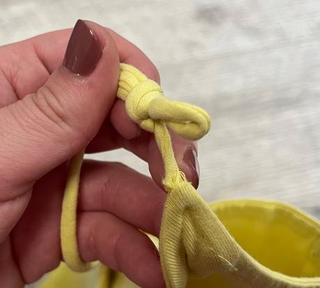 Žltý croptop, fishbone,s