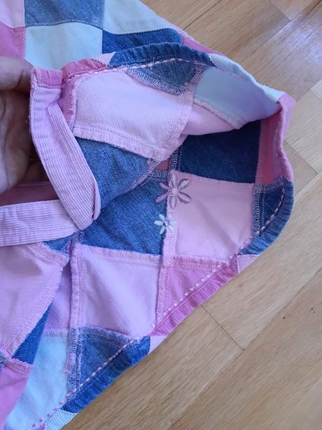 Kárované menčestrové šatičky s kvietkami, next,104